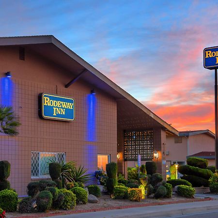 Rodeway Inn Near University-Gateway To Yosemite Мерсед Экстерьер фото