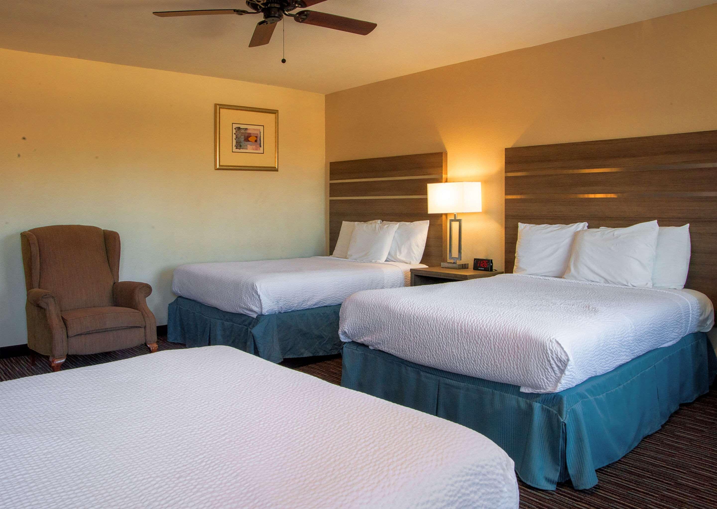 Rodeway Inn Near University-Gateway To Yosemite Мерсед Экстерьер фото