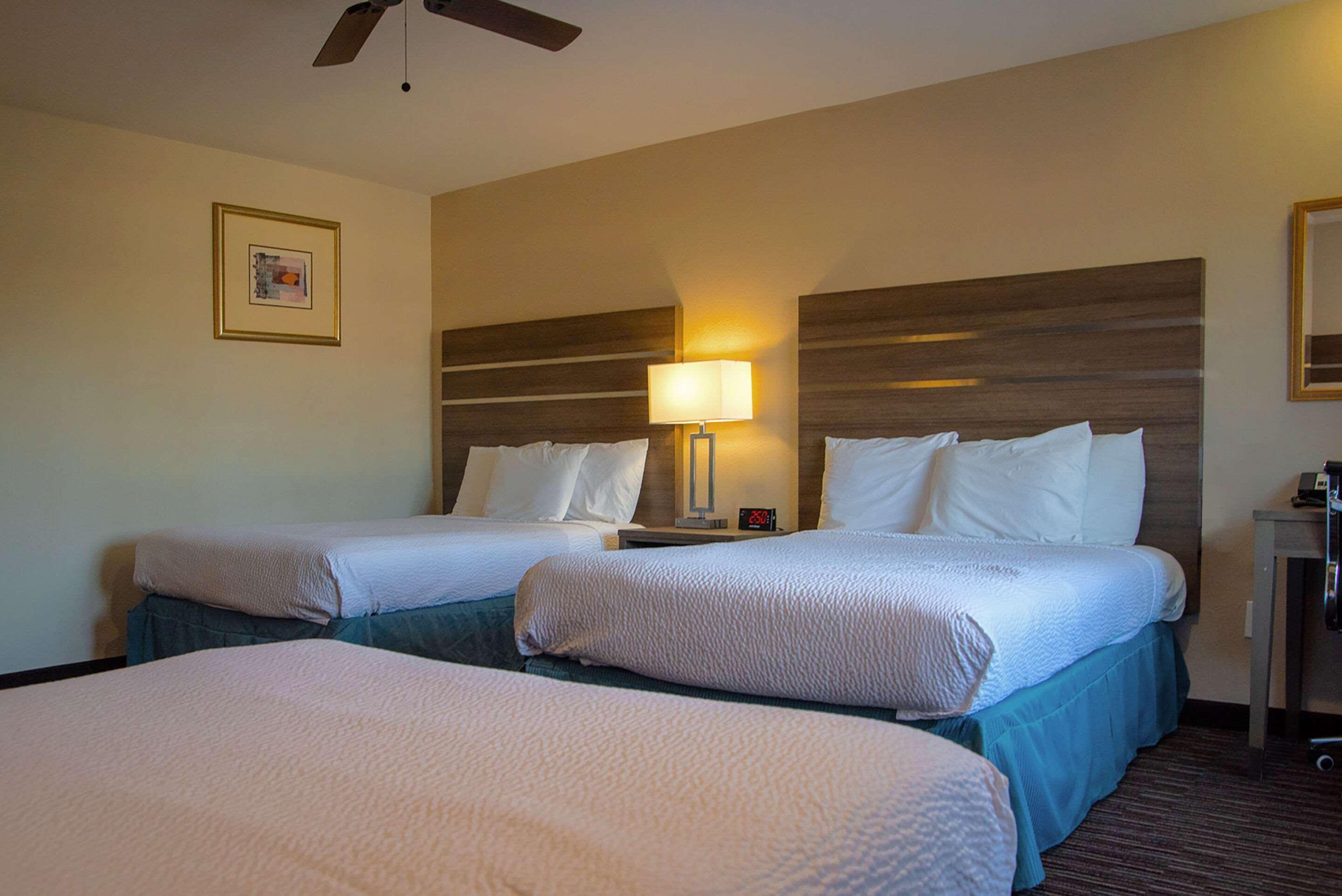 Rodeway Inn Near University-Gateway To Yosemite Мерсед Экстерьер фото
